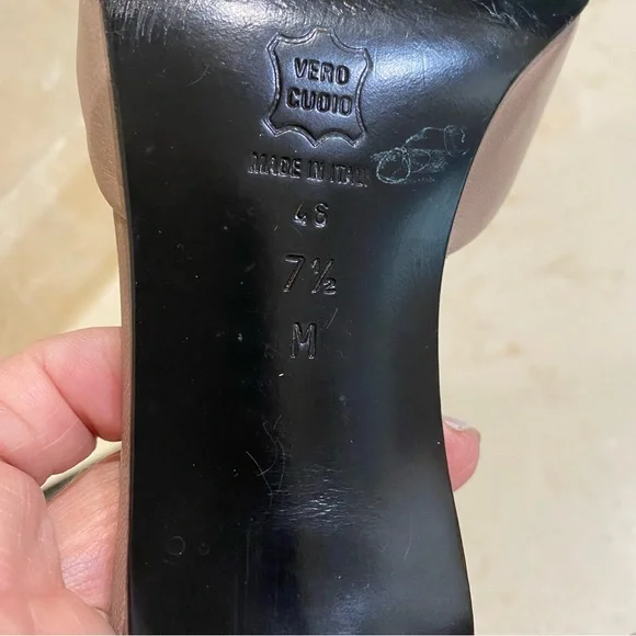 Via Spiga Pointy Pink Silver Mules with Kitten Heel - Picture 3 of 3